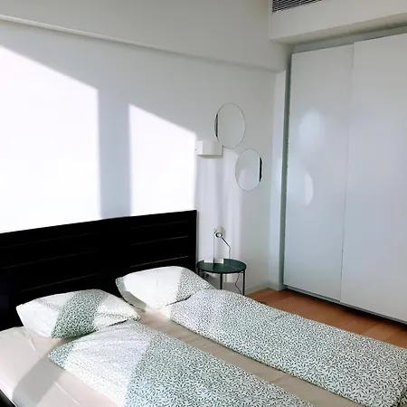 V Eurovea S Uzasnym Vyhladom Na Dunaj Apartamento Bratislava